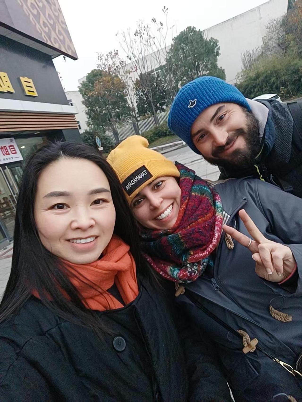 Chong Chong Guesthouse Zhangjiajie Exteriör bild