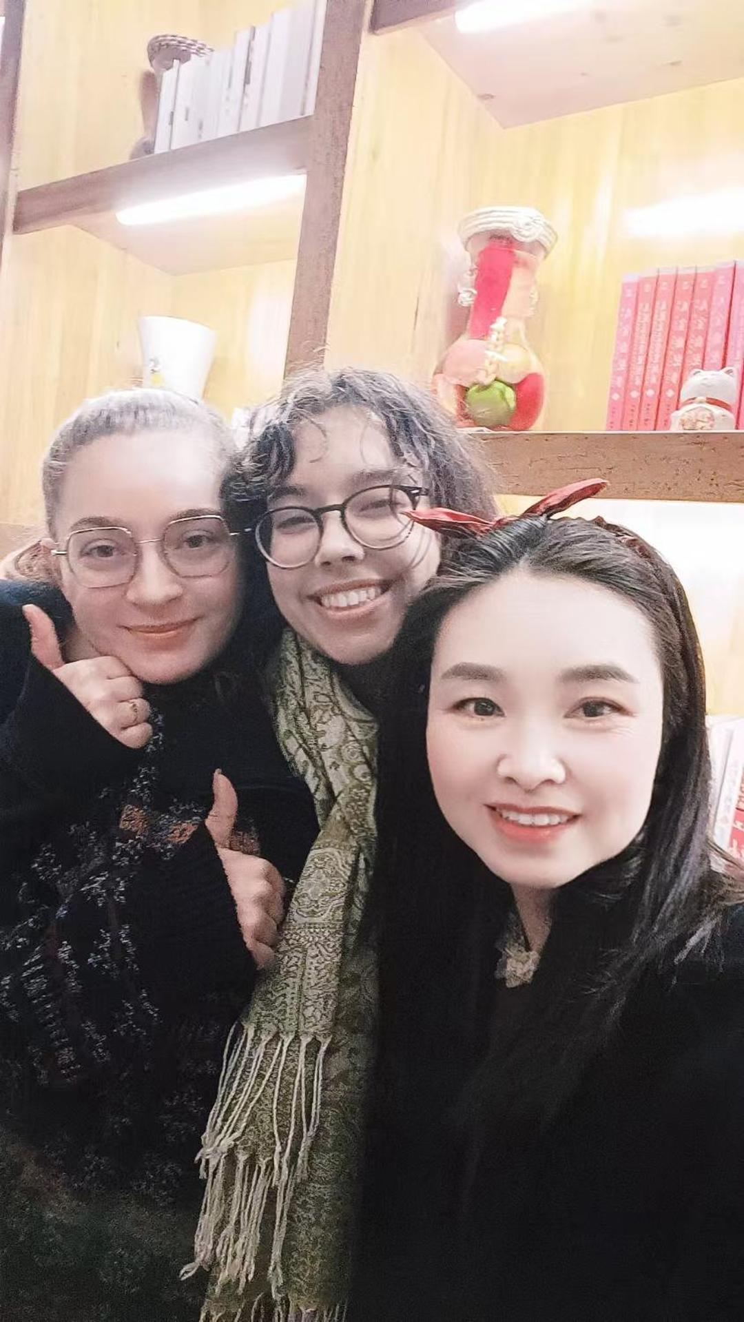 Chong Chong Guesthouse Zhangjiajie Exteriör bild